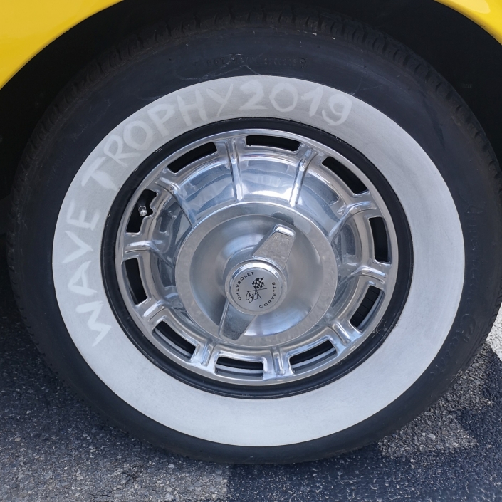 Wave-Weissrand-Reifen